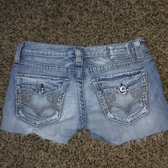 Shorts - Picture 4 of 5